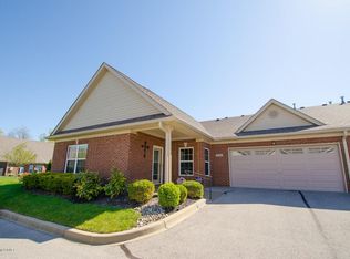 4001 Indian Grass Ct, Louisville, KY 40218