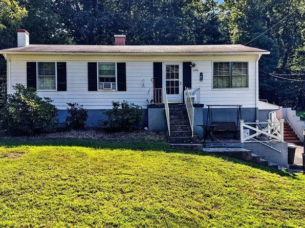 1781 Shutterlee Mill Rd, Staunton, VA 24401