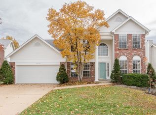 16714 Kingstowne Estates Dr, Ballwin, MO 63011