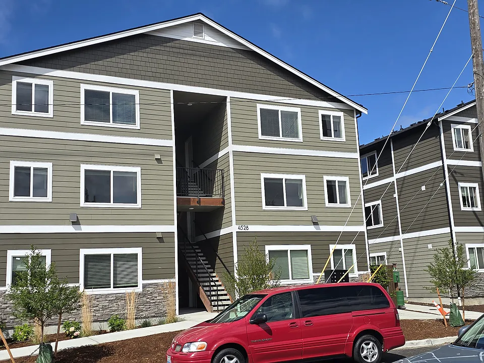 4528 S Junett St #101