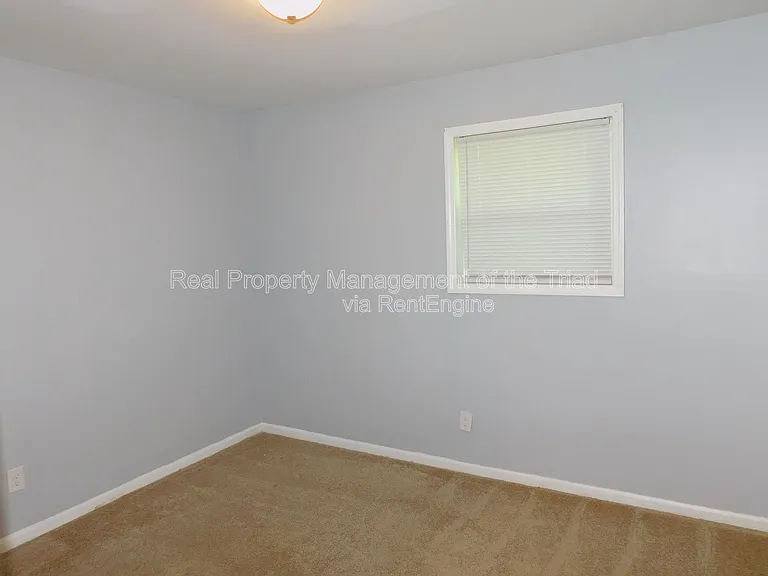 2406 Markwood Ln SE #C — Photo 11