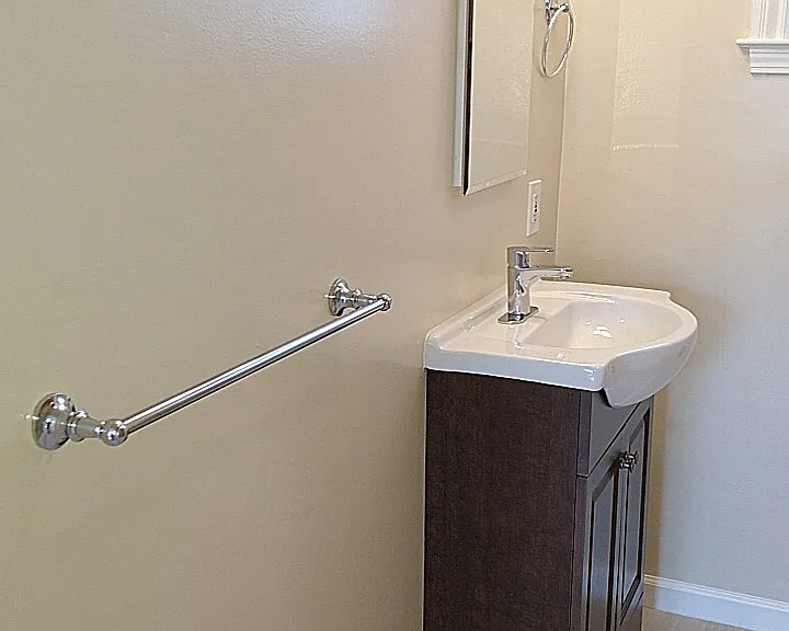 735 San Carlos Ct — Photo 3