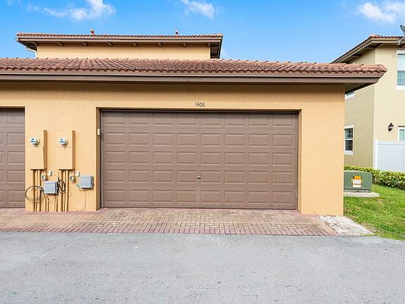 1408 SW 147 Avenue, Pembroke Pines, FL 33027