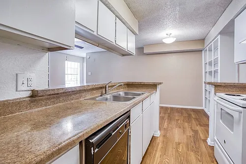 Santa Fe Apartments Photo 1