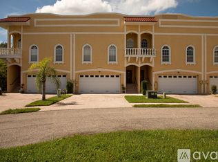 518 Villa Treviso Ct, Apollo Beach, FL 33572