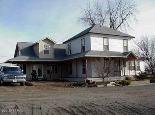 851 W South Hill Rd, Sunnyside, WA 98944