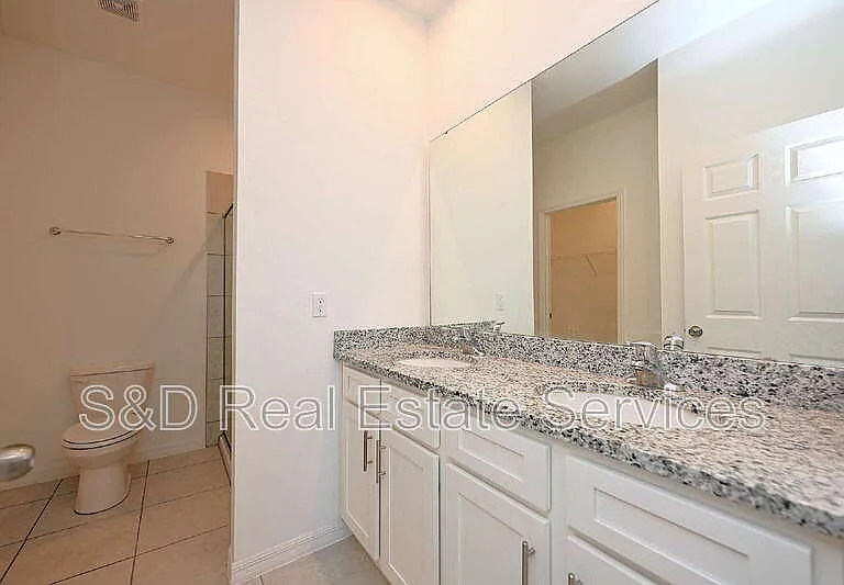 685 Crown Rose Dr — Photo 17