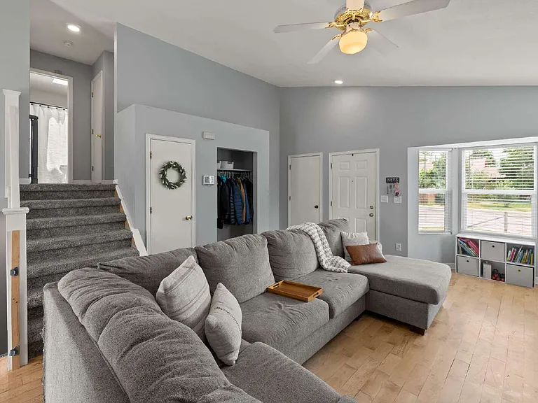 4570 Lincoln Plaza Dr — Photo 5