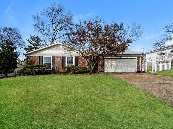 2nd image of 11019 Crimson Dr