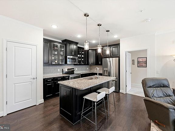 5th image of 23630 Havelock Walk Ter Unit 305