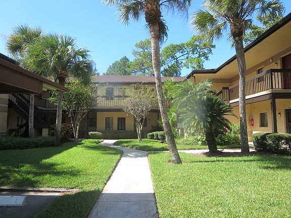 2nd image of 2669 Sabal Springs Cir APT 103