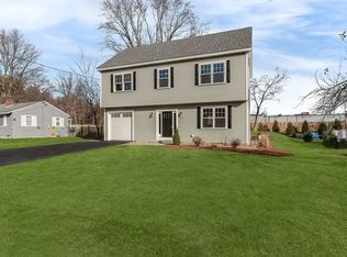 11 Burditt Rd, North Reading, MA 01864