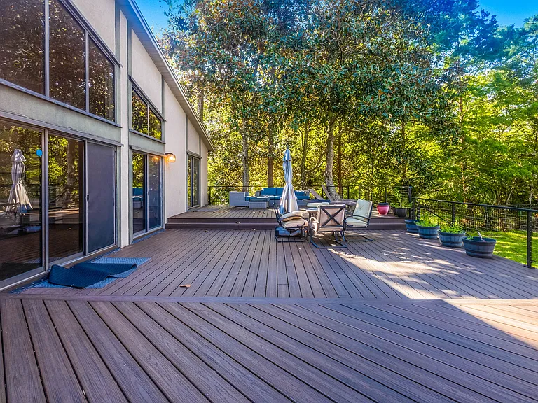 150 Kelly Ln — Photo 4