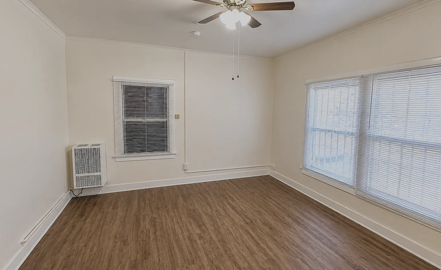 Studio, 400 sqft, $1,250 — Photo 3