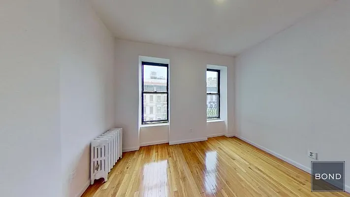 Rented by Bond New York | media 35