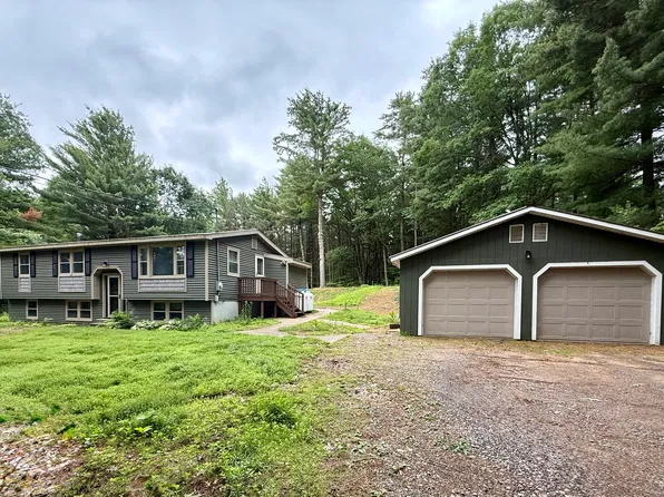 60 Lovers Ln, Malone, NY 12953