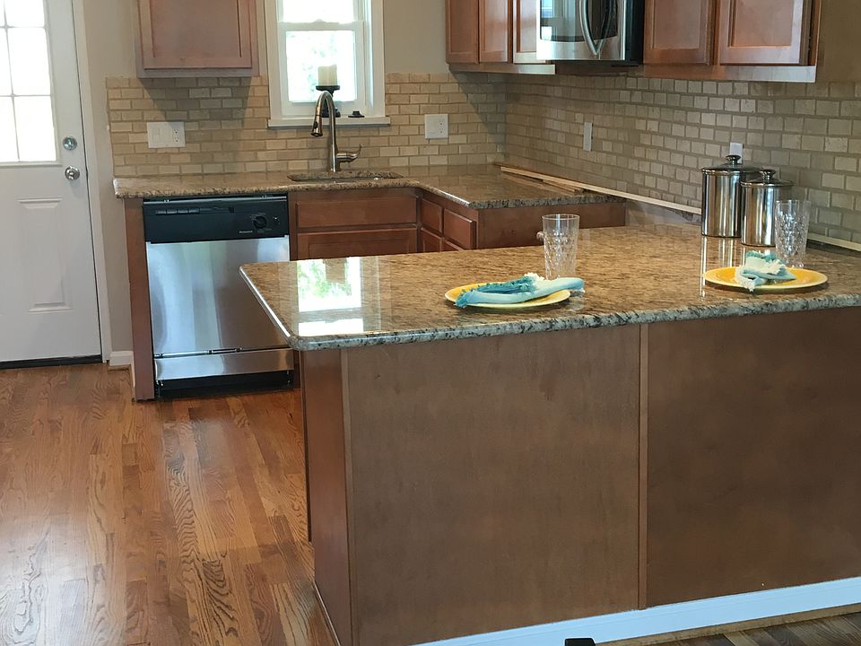 2nd image of 68 Atlantic Ave