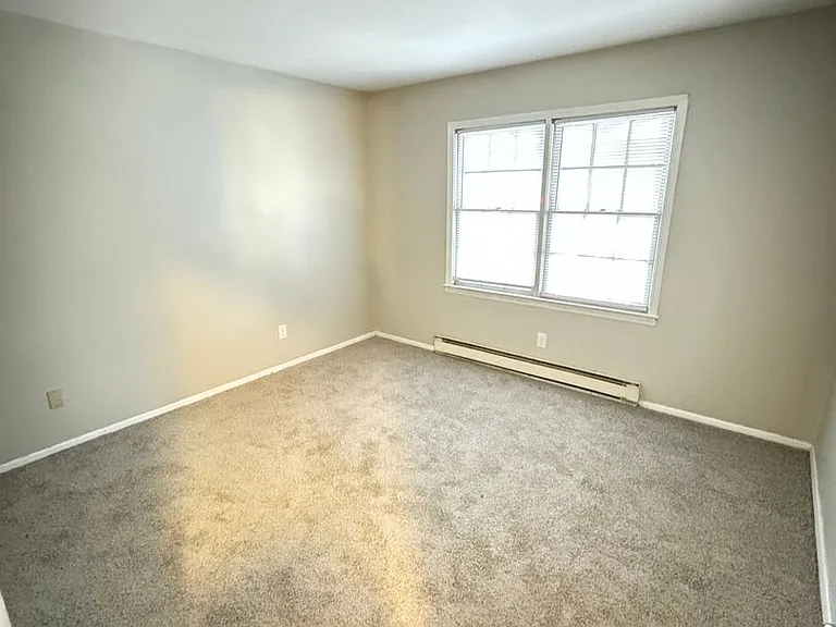 2208 S Main St — Photo 10