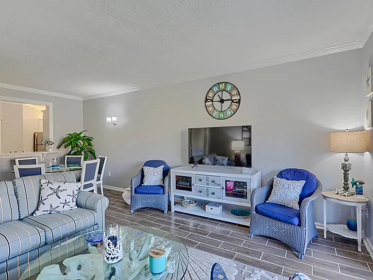 400 Uno Lago Dr #204 — Photo 14