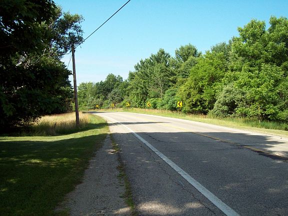 4th image of 1089 N Blue Star Hwy