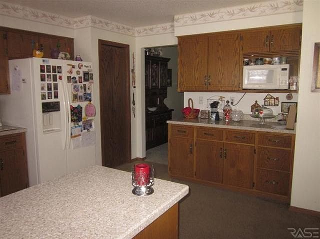 2nd image of 524 Ashmont Rd