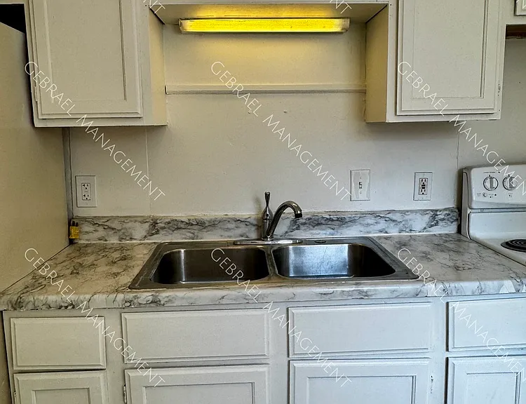 3123 Bennett Ave — Photo 10