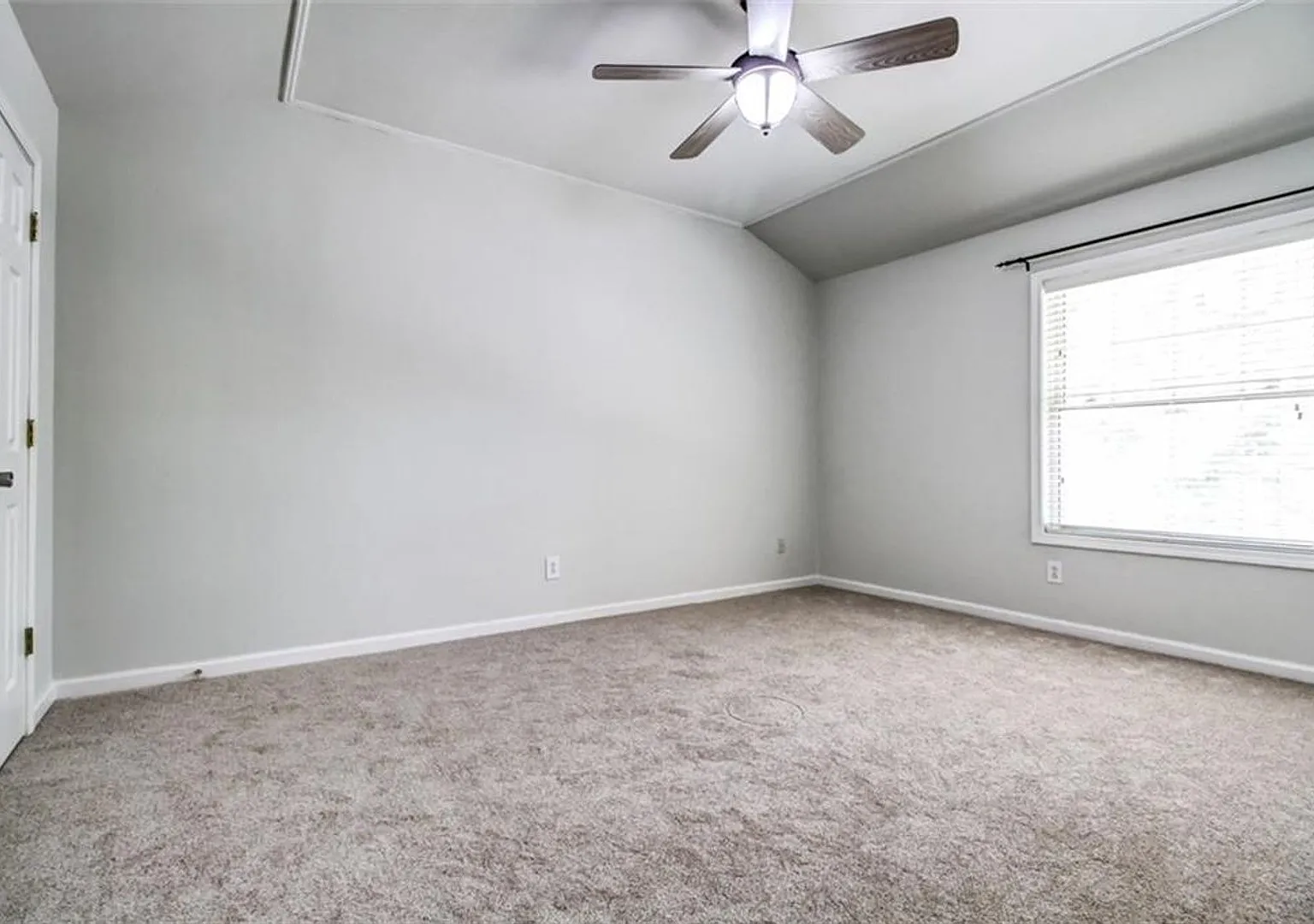 Decatur End-Unit Townhome Minutes from Emory & CDC — Photo 3
