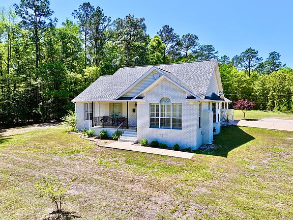 3rd image of 155 Moree Dr