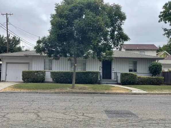 470 J St, Patterson, CA 95363