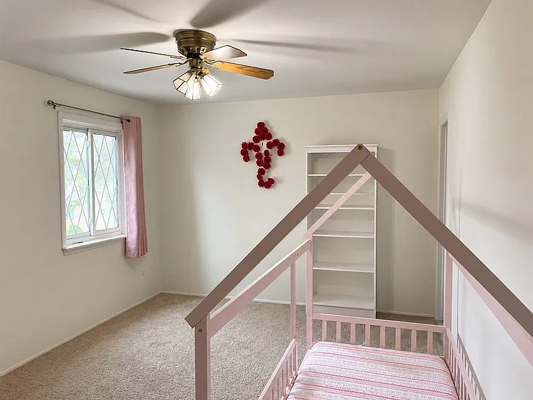 Master bedroom 16x11
