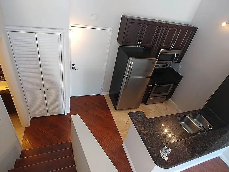 Villa De Adel Apts — Photo 171