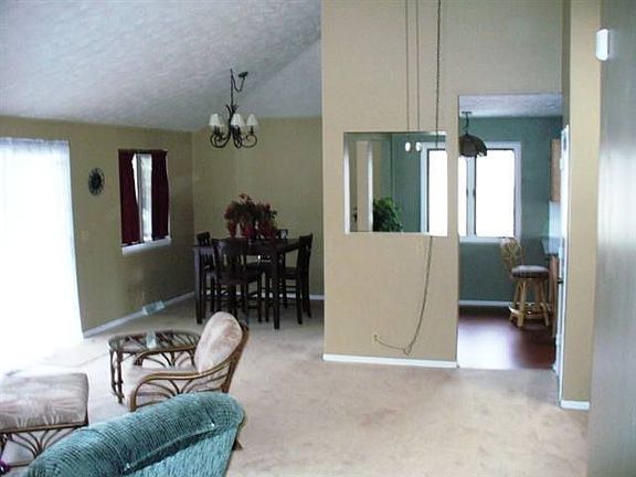 5th image of 12904 Chandler St