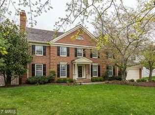 10501 Bridle Ln, Rockville, MD 20854