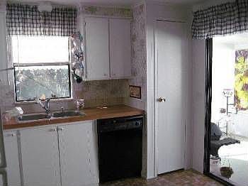 1st image of 601 Pearl Cir