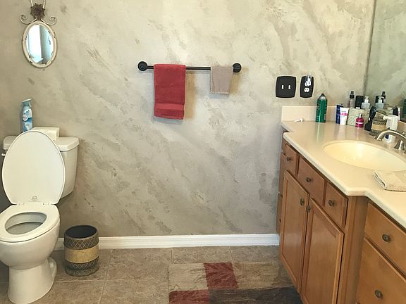 4th image of 6826 Mineola Dr