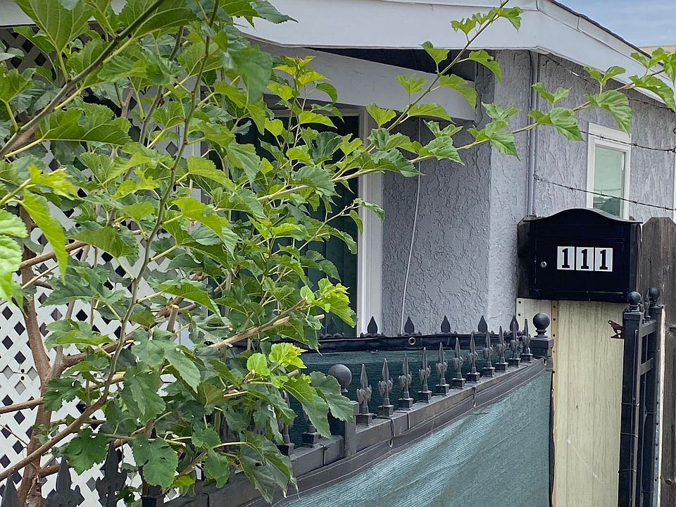 1st image of 111 S Magnolia Ave