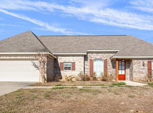 303 Creek Ct, Pearl, MS 39208