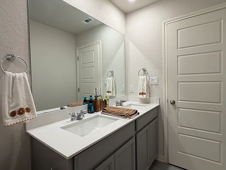 12930 Trapezus Ct — Photo 22