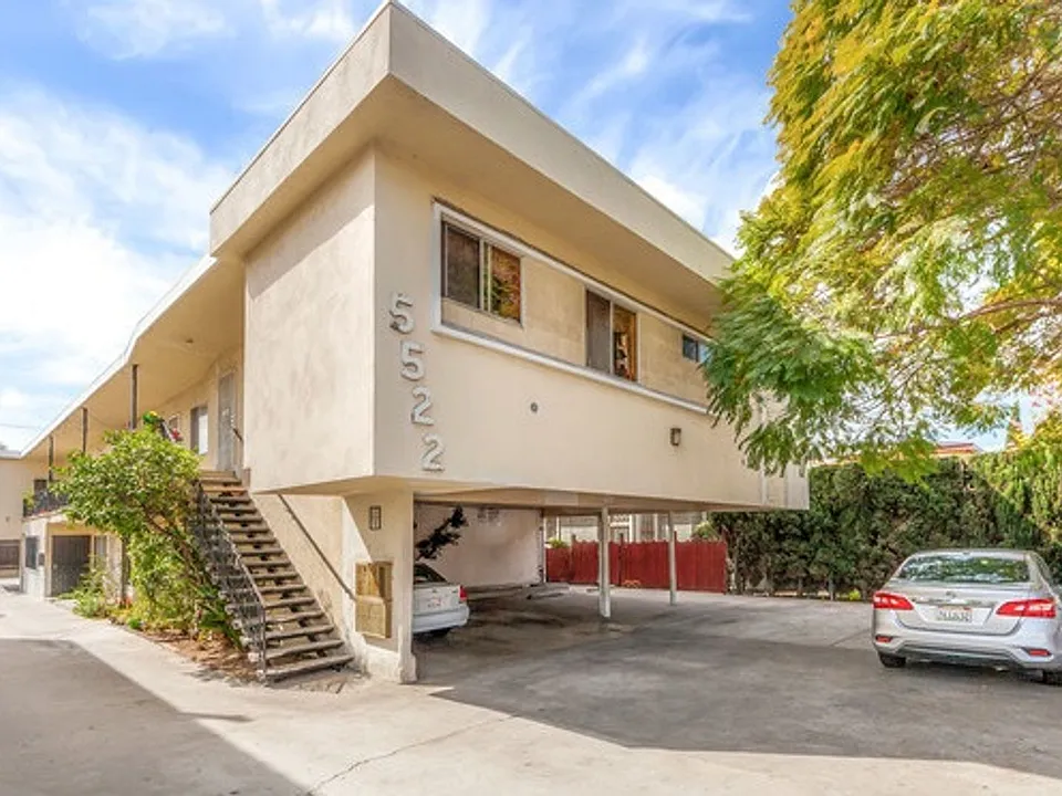 5522 Lexington Ave