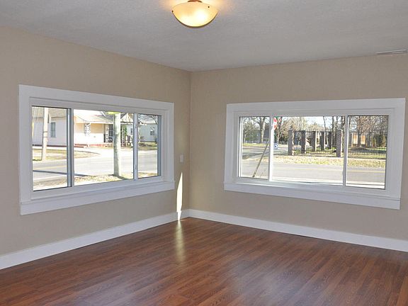 3rd image of 500 E Inskip Dr