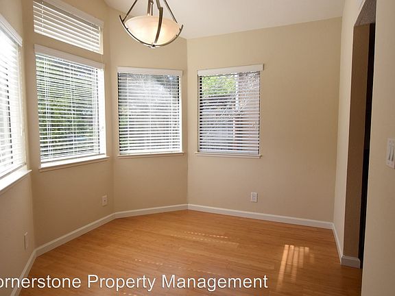 5th image of 5521 Sunspring Cir
