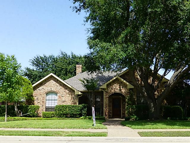 1st image of 338 Greentree Dr