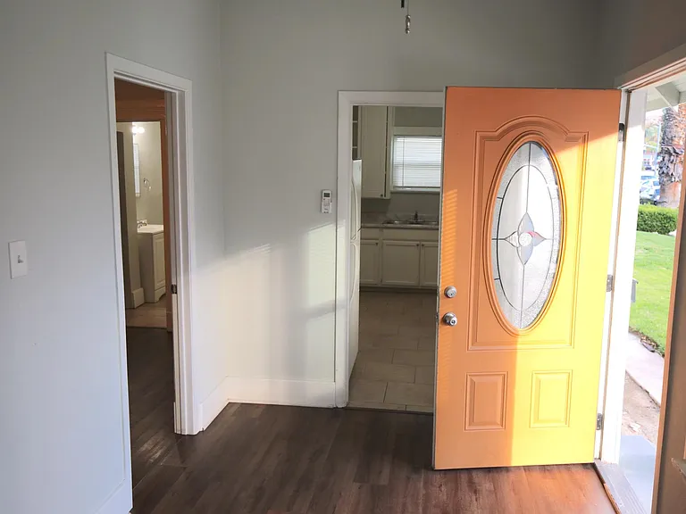 4175 University Ave #1 — Photo 9