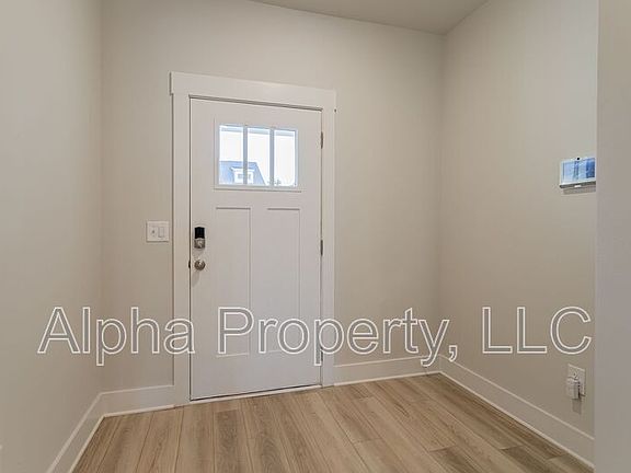 3rd image of 1530 Rivermeade Dr