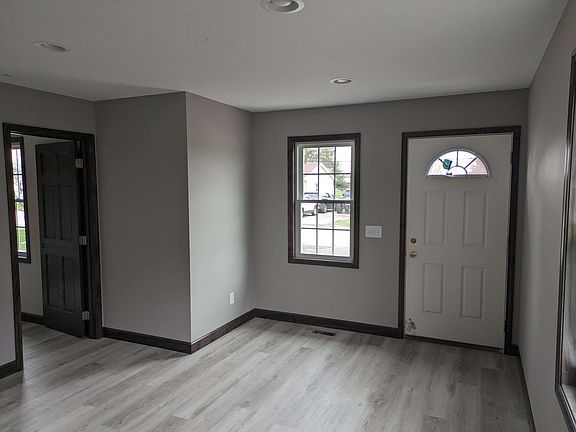 2nd image of 613 E Edgar Ave #A