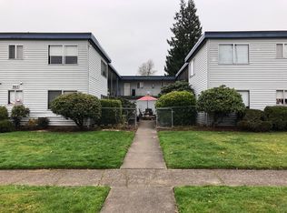 852 8th Ave APT 13, Longview, WA 98632