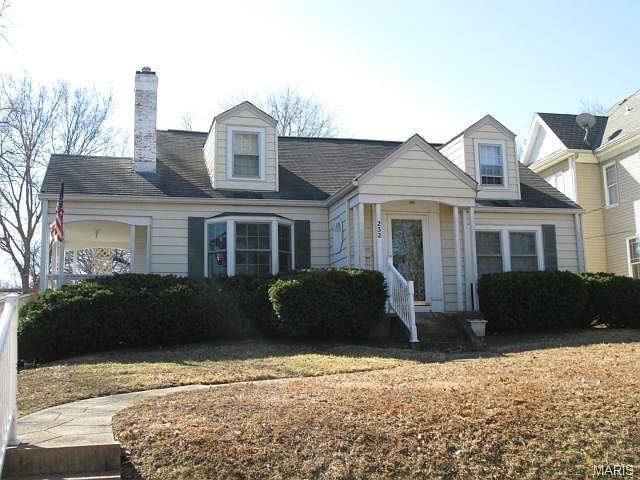 1st image of 232 E Washington Ave