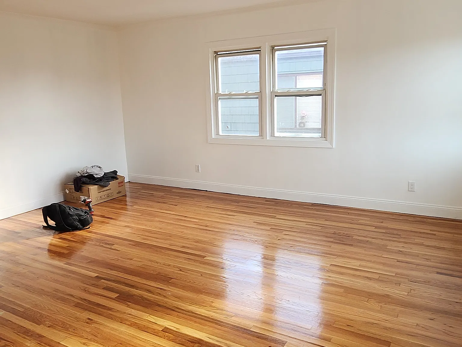 2 bed, 1000 sqft, $3,200 — Photo 3