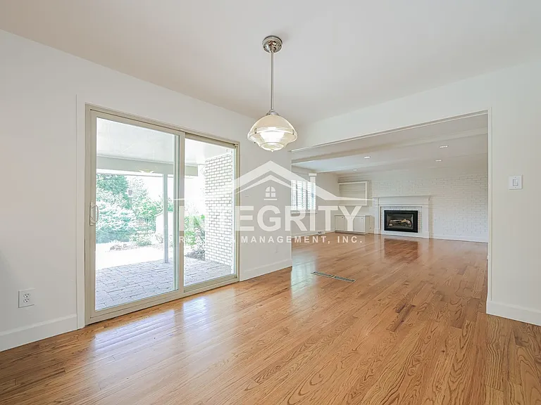 5051 W Portland Dr — Photo 13