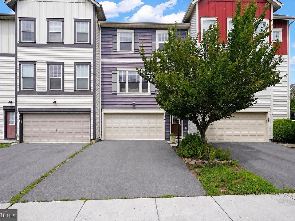 1st image of 102 Gretchen Ct